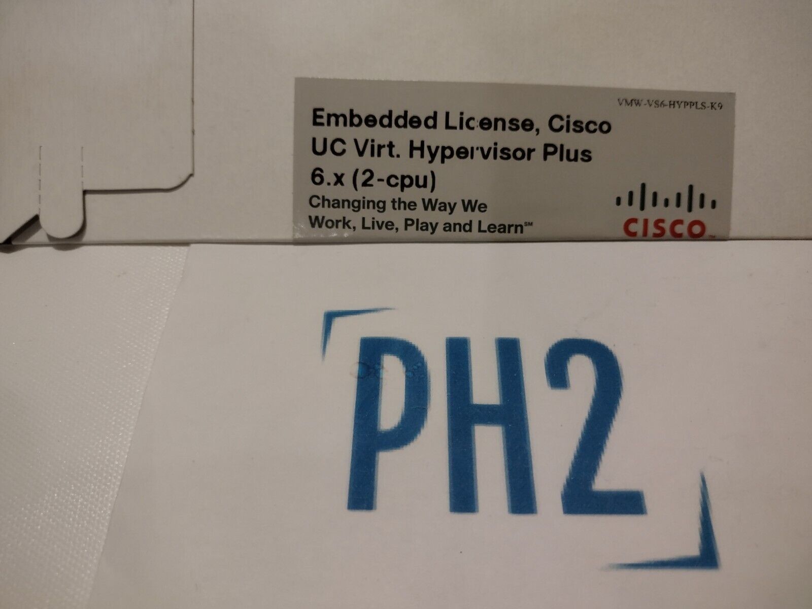 CISCO VMW-VS6-HYPPLS-K9 UC Virtual Hypervisor Plus 6.x (2-CPU)Embedded LICENSE