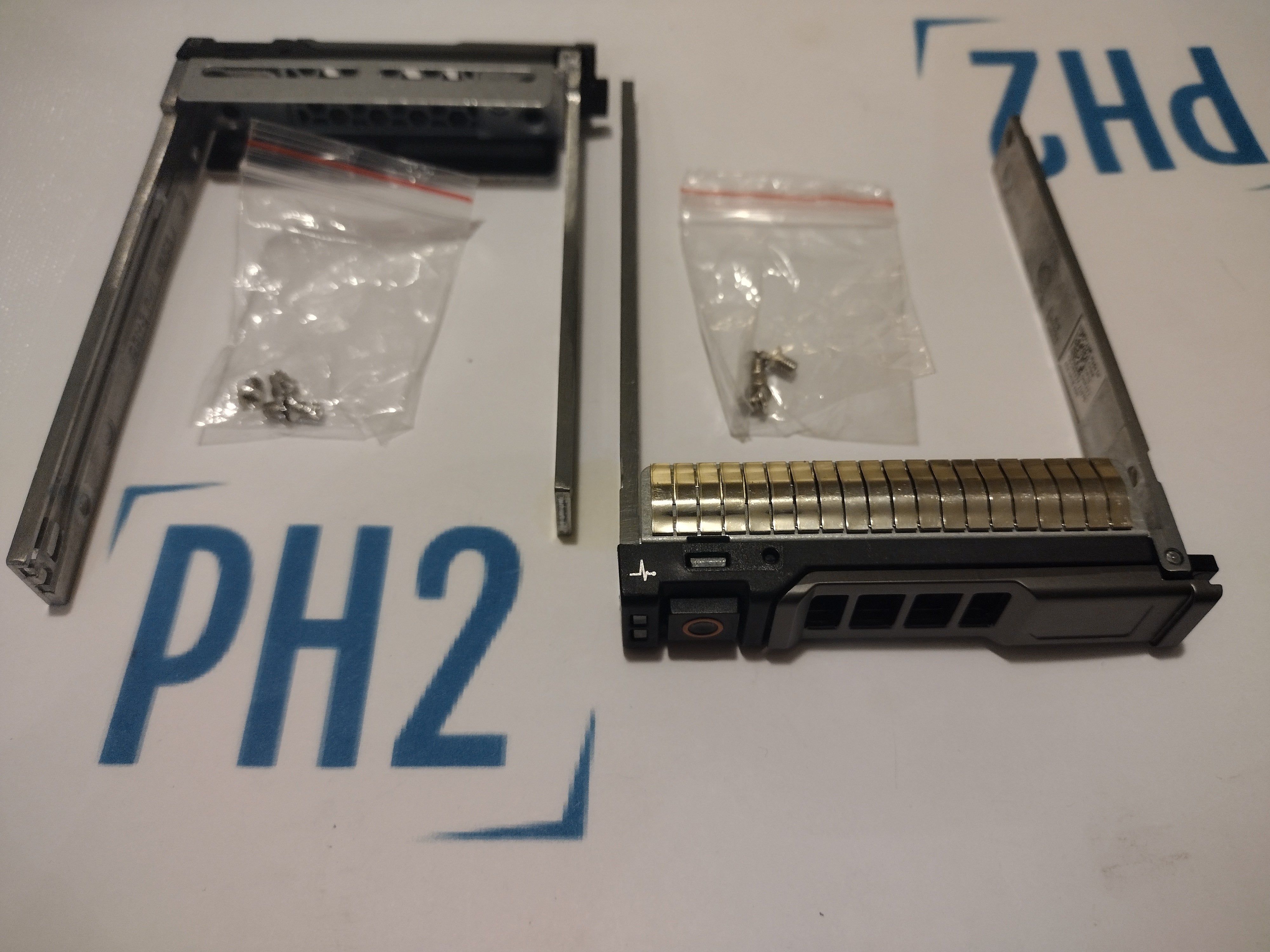 DELL		NRX7Y	0NRX7Y	2.5" HDD Tray Caddy PowerEdge For M620 M630 M830 VRTX Server