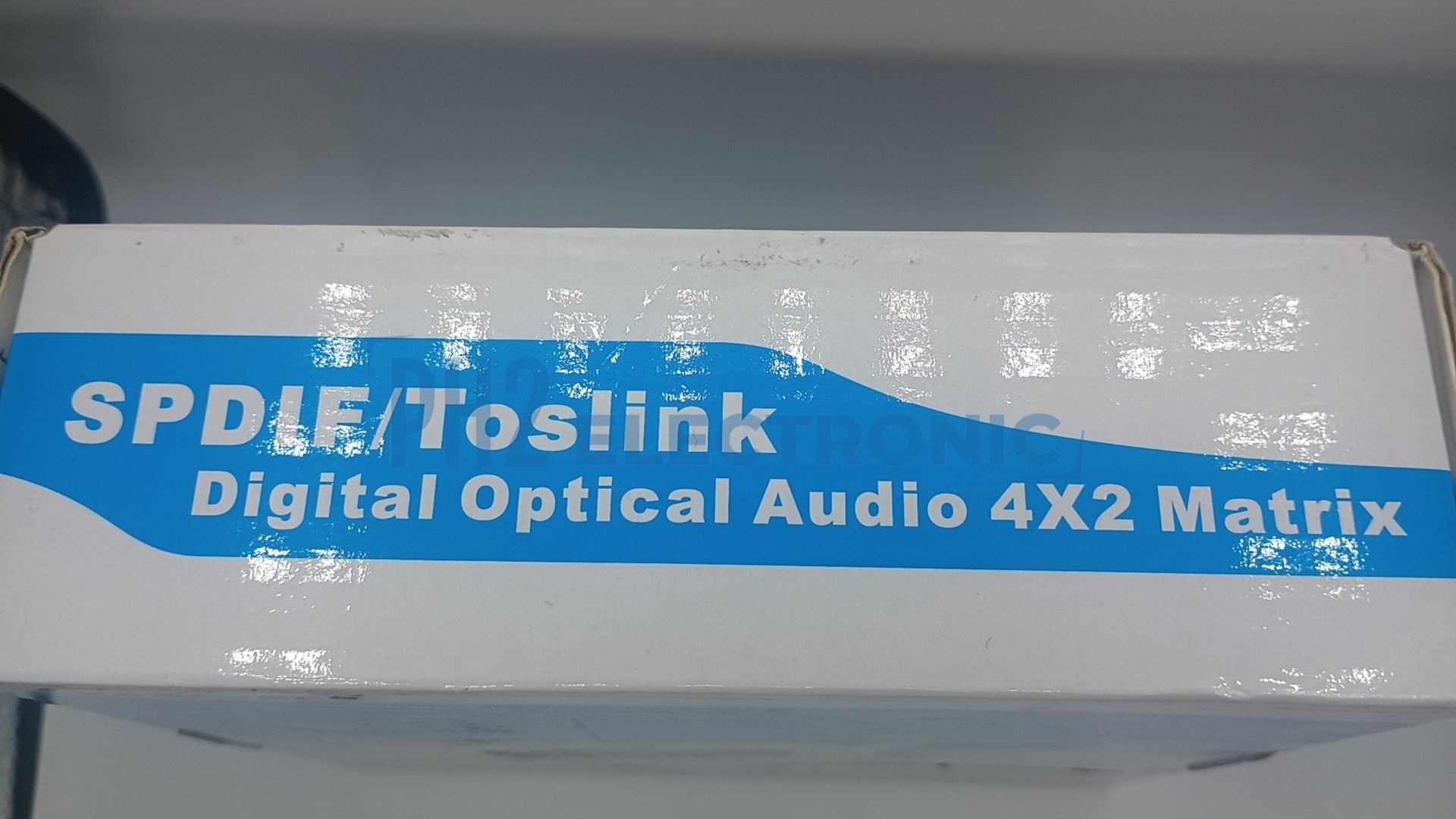 Tendak				SPDIF/TOSLINK  Digital Optical Audio 4X2 Matrix Switcher/Splitter with Remote Control